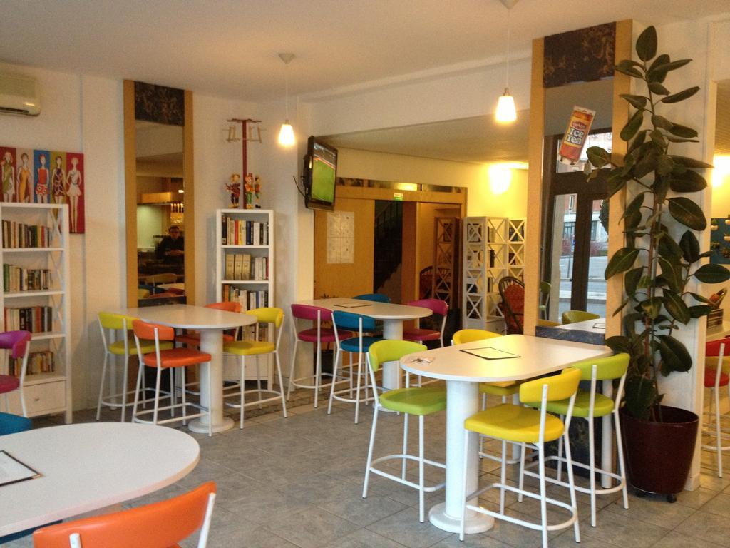 Hotel Couleurs Sud Centre-Ville Gare Charleville-Mézières Eksteriør billede